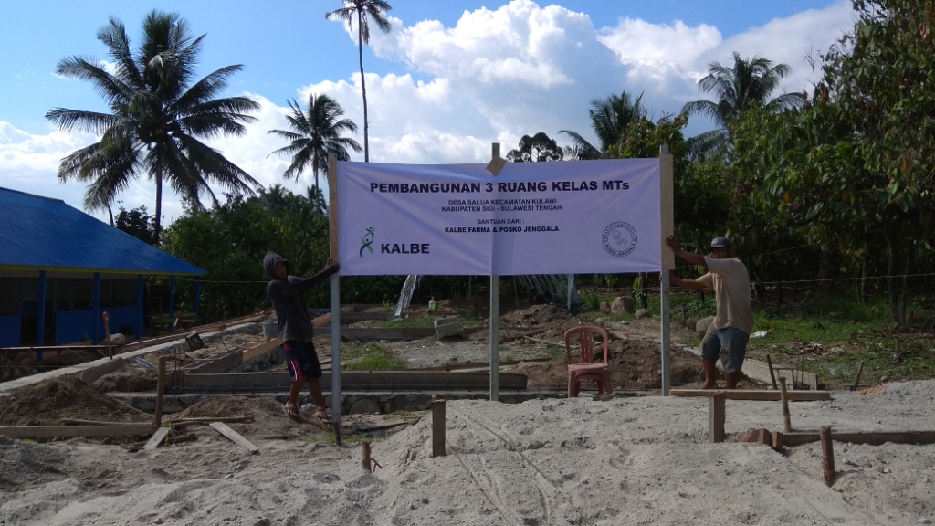 Pembangunan MTS Al-Khairaat di desa Salua kec. Kulawi kab. Sigi - Sulawesi Tengah