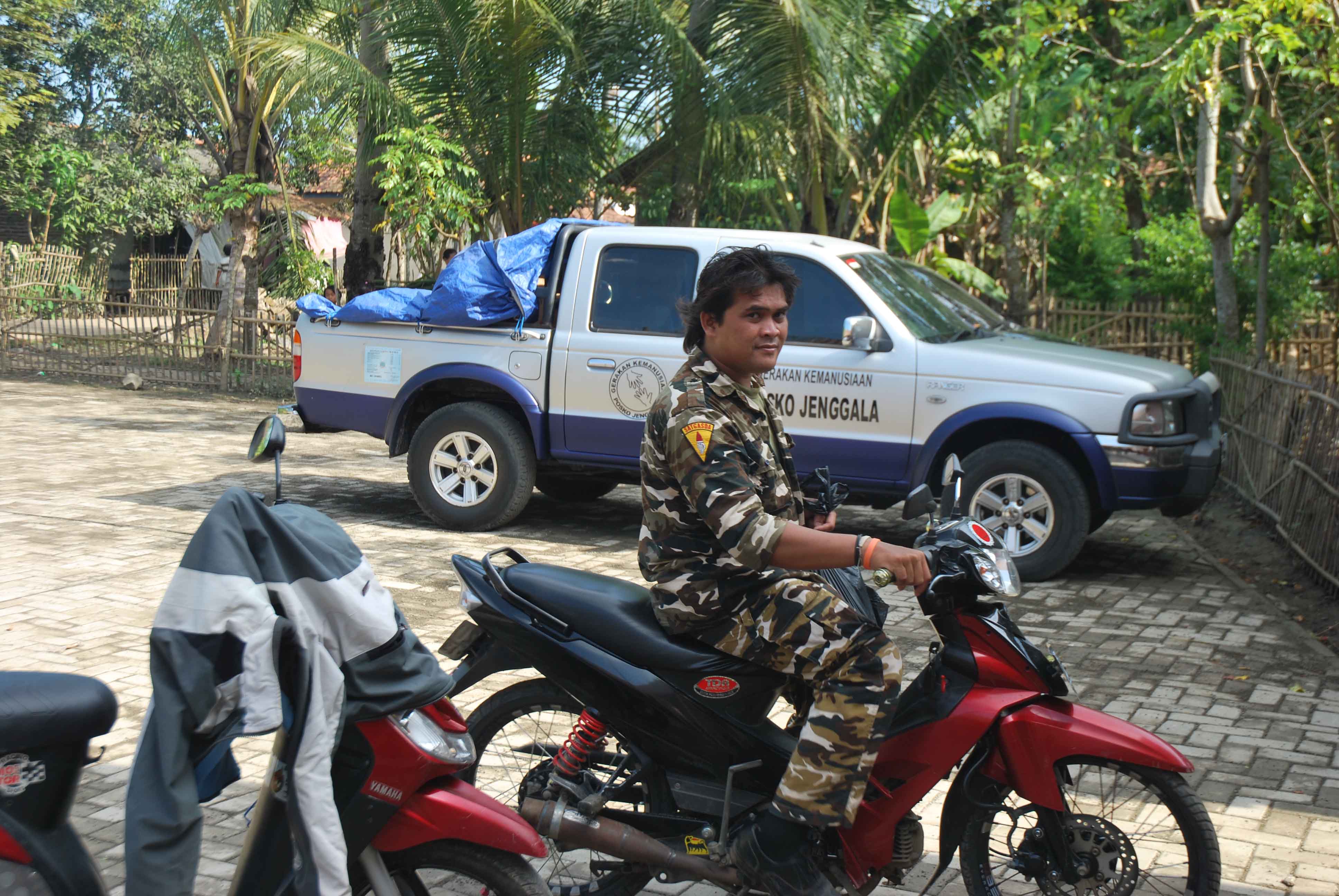 Dokumentasi Tanggap Bencana Banjir Jakarta 2013 — Jakarta #18