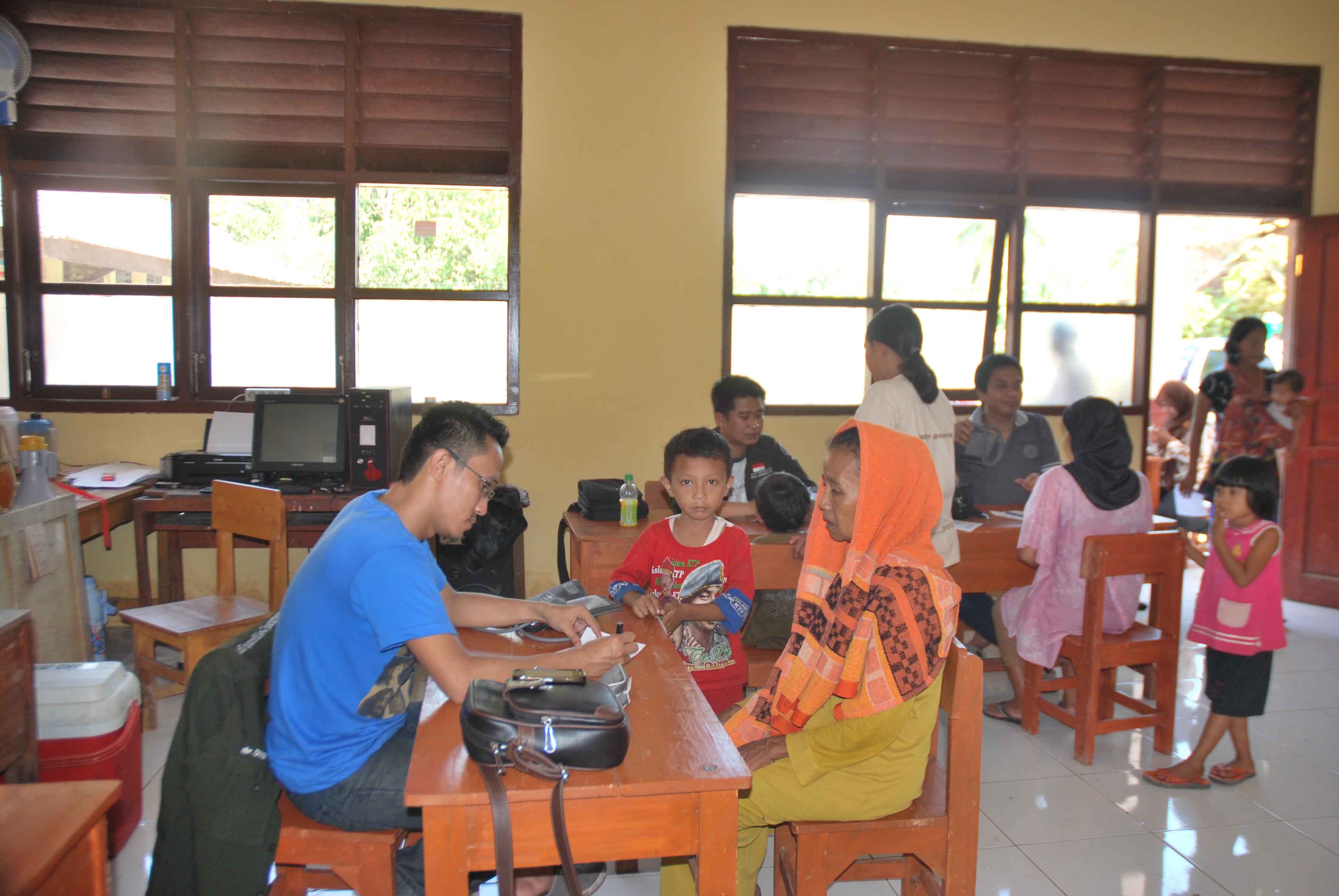 Dokumentasi Tanggap Bencana Banjir Jakarta 2013 — Jakarta #23