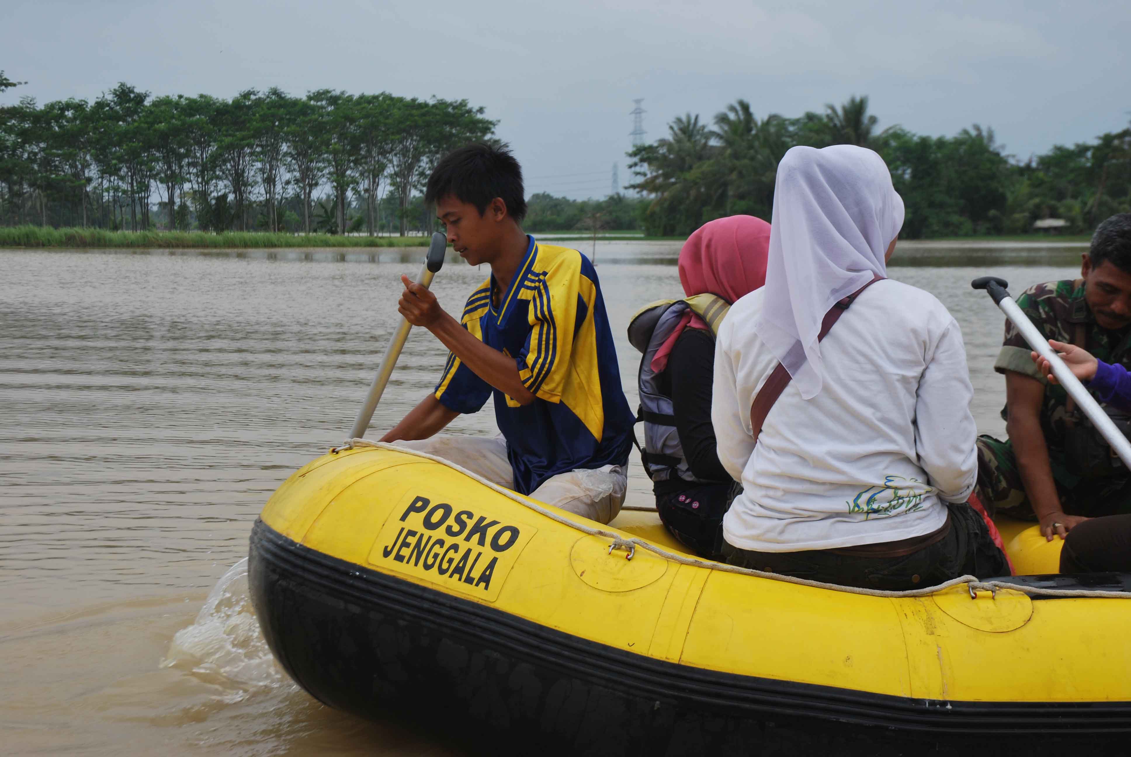 Dokumentasi Tanggap Bencana Banjir Jakarta 2013 — Jakarta #11