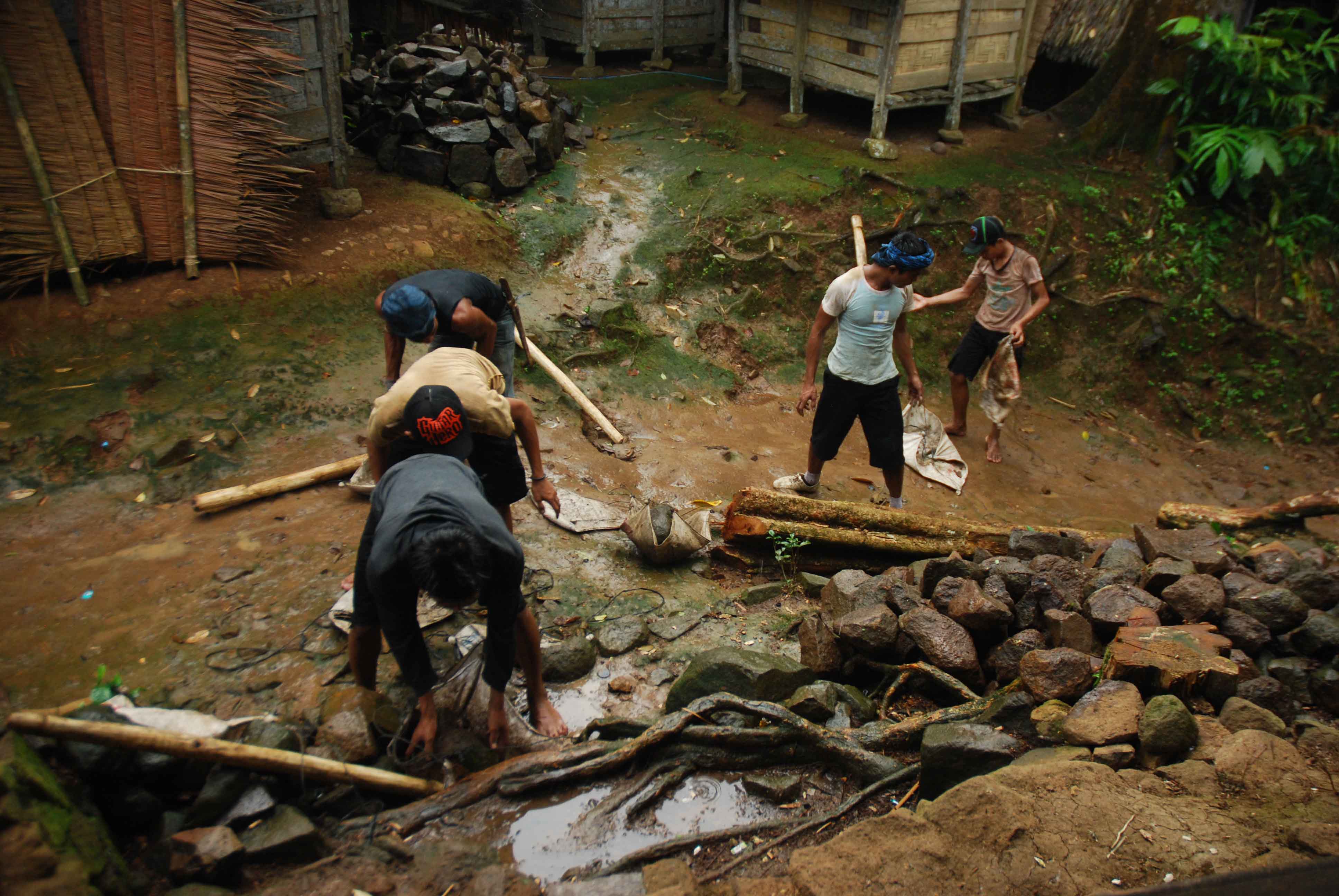 Dokumentasi Pembuatan Jalan dan Fasilitas Umum Baduy Luar — Baduy Luar, Lebak #2