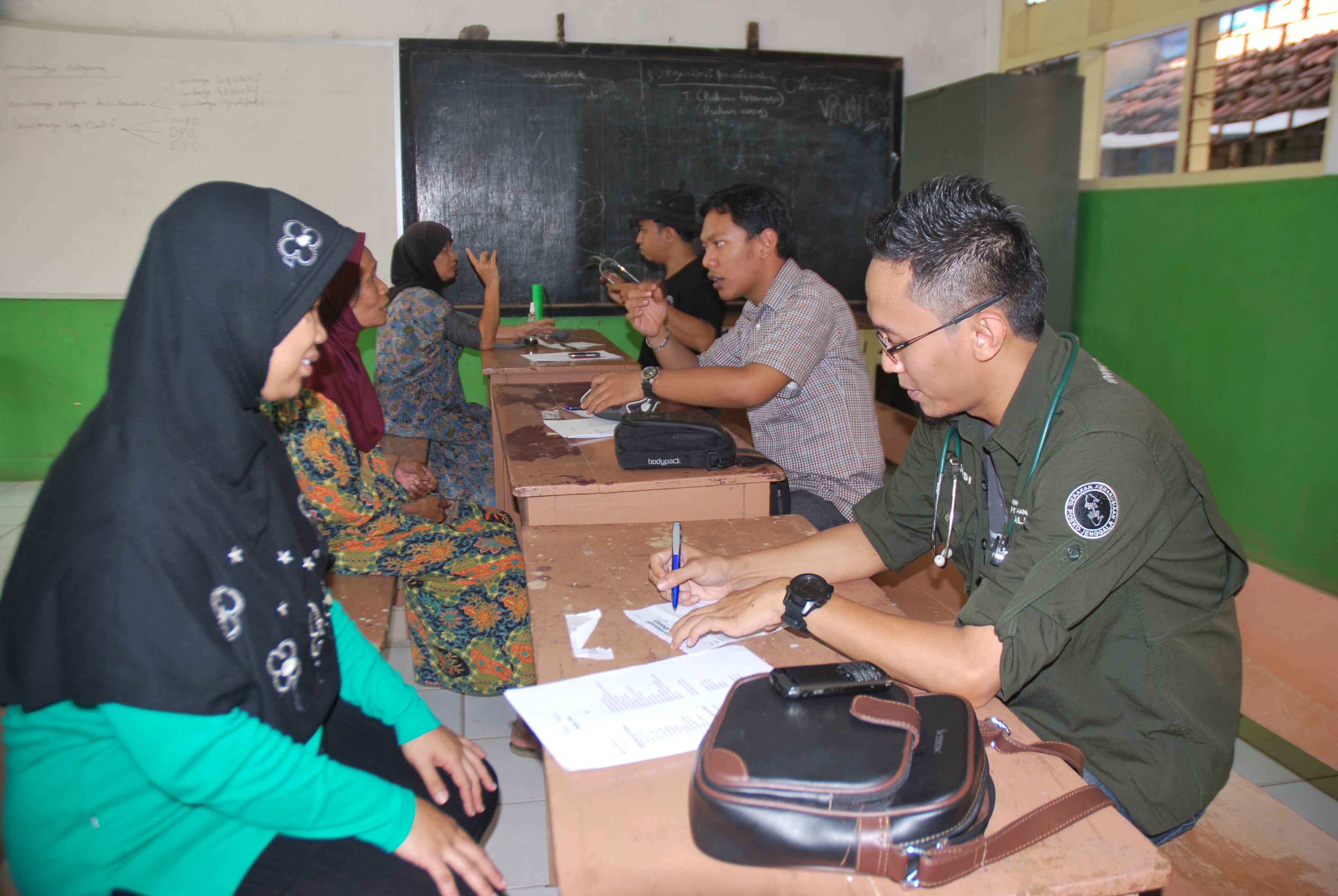 Dokumentasi Pengobatan Gratis Kampung Melayu, Jakarta Timur — Kampung Melayu, Jakarta Timur #8