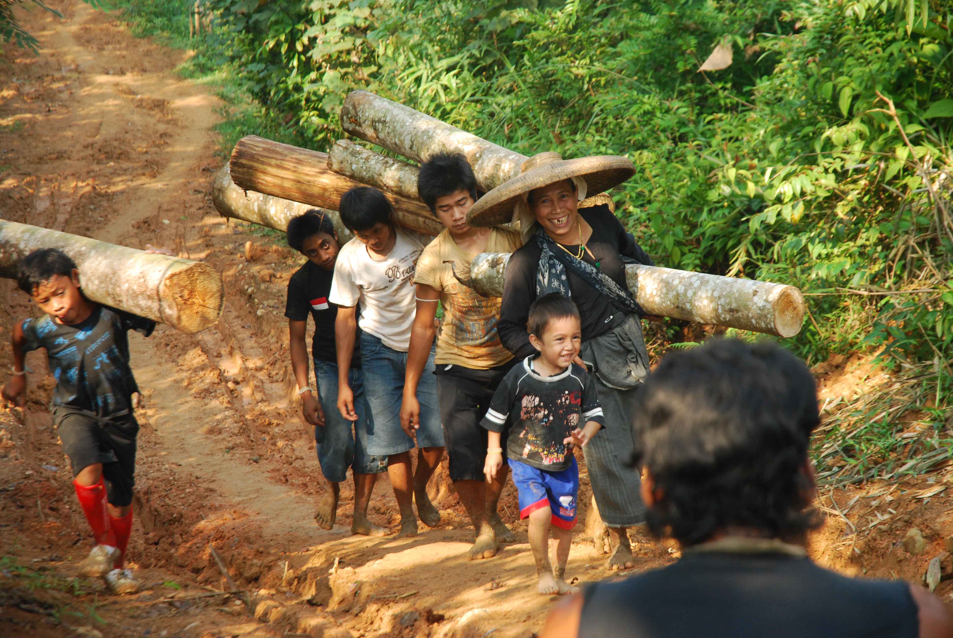 Dokumentasi Pembuatan Jalan dan Fasilitas Umum Baduy Luar — Baduy Luar, Lebak #8