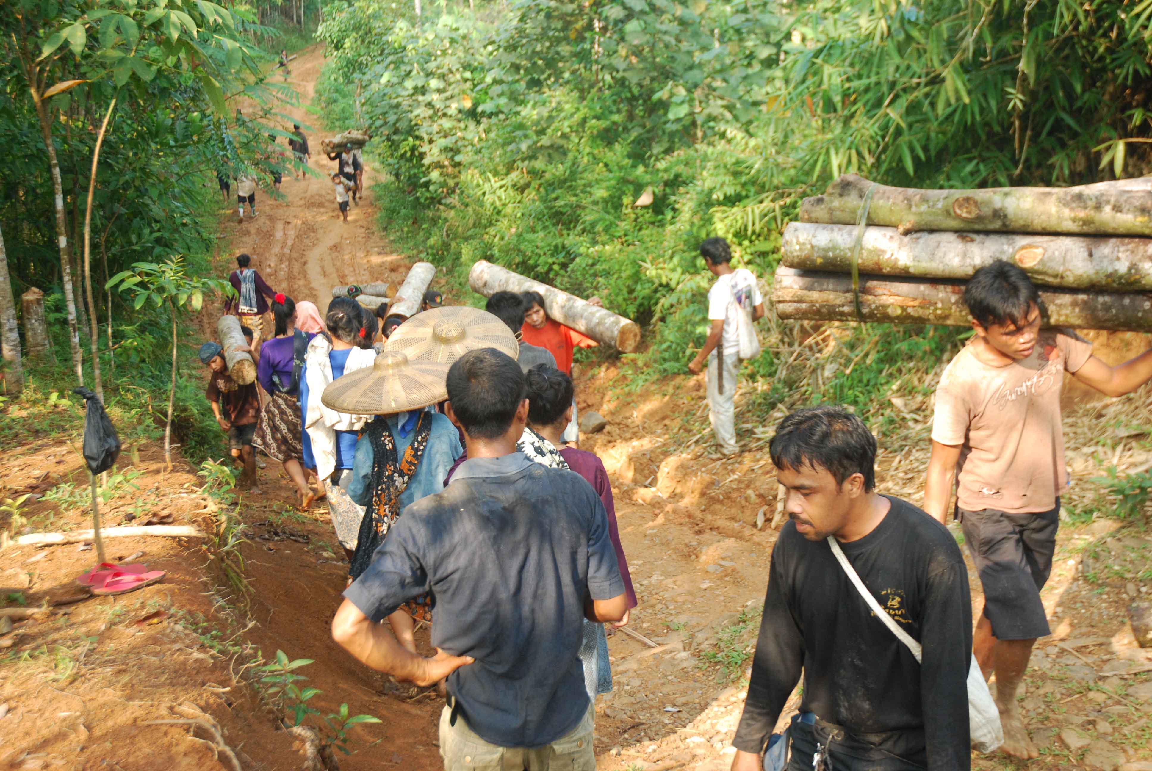 Dokumentasi Pembuatan Jalan dan Fasilitas Umum Baduy Luar — Baduy Luar, Lebak #6